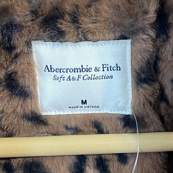 NWT Abercrombie & Fitch Soft Collection Faux Fur Leopard  Coat size medium - Picture 3 of 6